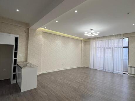 2 otaqlı mənzil, 83 m², 28 May: 348 000 ₼ 2
