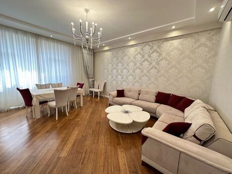 2-room apartment for rent, 120 m², 28 May: 1 600 ₼/mo 3