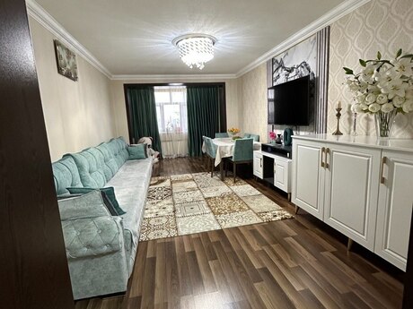 3 otaqlı mənzil, 75 m², Bakıxanov: 175 000 ₼ 2