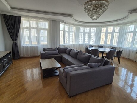 Elan №6427951 - Bakı, Gənclik m., 3 otaqlı, 150 m², 10/16 mərtəbə