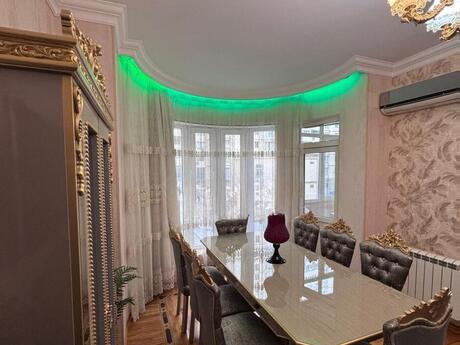 Elan №6427972 - Bakı, 8 Noyabr m., 3 otaqlı, 100 m², 2/18 mərtəbə