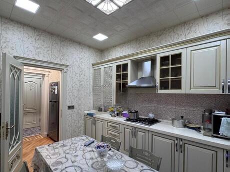 3 otaqlı mənzil, 100 m², 8 Noyabr: 285 000 ₼ 5