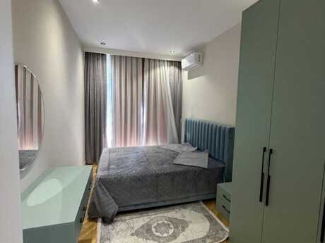 Аренда: 4-комнатная квартира, 160 м², 28 May: 1 850 ₼/мес 4