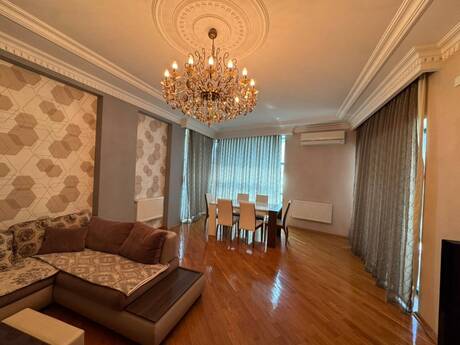 Аренда: 4-комнатная квартира, 180 м², 28 May: 1 400 ₼/мес 3