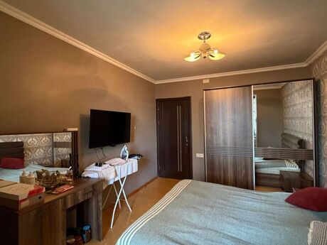 Elan №6428042 - Bakı, Xalqlar Dostluğu m., 2 otaqlı, 65 m², 5/5 mərtəbə