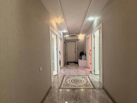 5 otaqlı mənzil, 110 m², Əhmədli: 260 000 ₼ 2