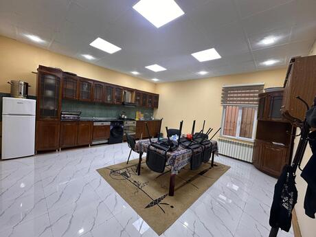 9 otaqlı həyət evi, 420 m², Badamdar: 630 000 ₼ 5