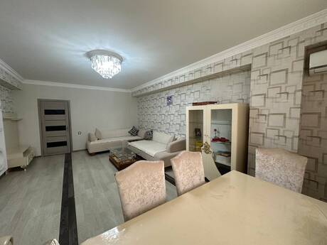 Kirayə 2 otaqlı mənzil, 77 m², İnşaatçılar: 800 ₼/ay 4