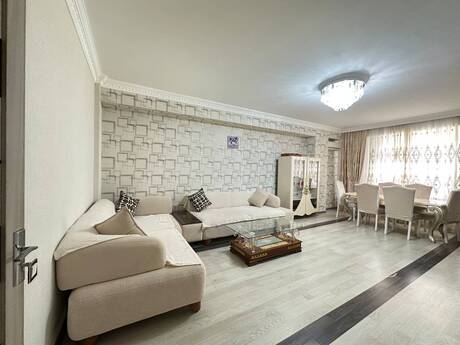 Kirayə 2 otaqlı mənzil, 77 m², İnşaatçılar: 800 ₼/ay 3