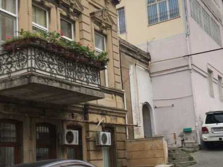 2 otaq · 31 m² · 1/2 mərtəbə, İçəri Şəhər