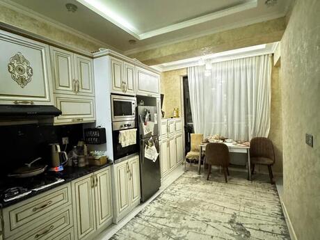 3 otaqlı mənzil, 110 m², 28 May: 329 000 ₼ 3