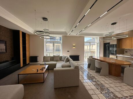 Kirayə 3 otaqlı mənzil, 160 m², Ağ şəhər: 2 999 ₼/ay 2