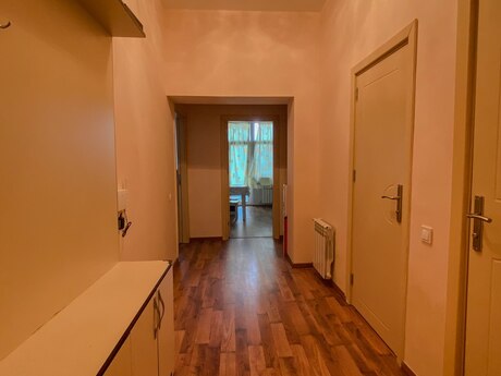 1-room apartment for rent, 80 m², Həzi Aslanov: 580 ₼/mo 3