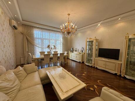 Elan №6428291 - Bakı, İçəri Şəhər m., 3 otaqlı, 120 m², 9/17 mərtəbə