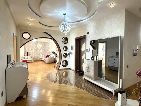 5 rooms · 202 m² · floor 12/16, Şah İsmayıl Xətai