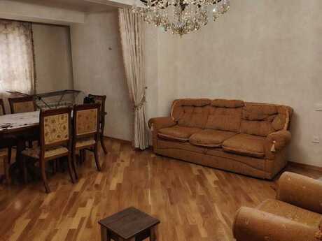 Elan №6428377 - Bakı, 8 Noyabr m., 2 otaqlı, 65 m², 5/9 mərtəbə