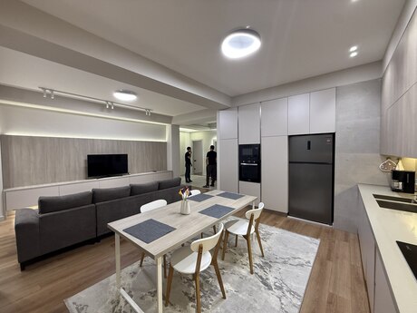 Аренда: 3-комнатная квартира, 135 м², Ağ şəhər: 3 000 ₼/мес 5