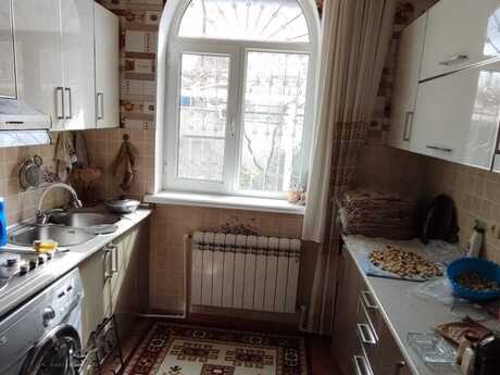 7 otaqlı həyət evi, 200 m², Yeni Ramana: 180 000 ₼ 3