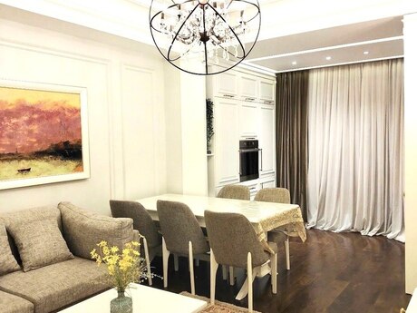 Kirayə 3 otaqlı mənzil, 95 m², Şokolad Tower: 1 600 ₼/ay 2