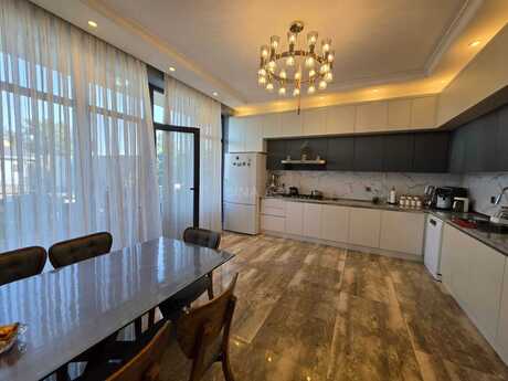 8 otaqlı həyət evi, 250 m², Buzovna: 680 000 ₼ 2