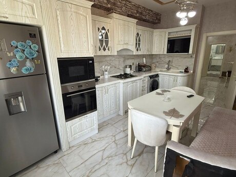 Kirayə 3 otaqlı mənzil, 110 m², Qələbə Residence: 1 250 ₼/ay 5