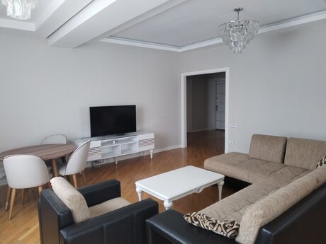 3 otaqlı mənzil, 97 m², İnşaatçılar: 330 000 ₼ 2