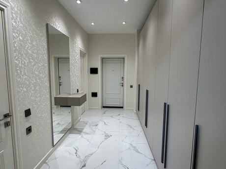 3 otaqlı mənzil, 108 m², 28 May: 370 000 ₼ 2