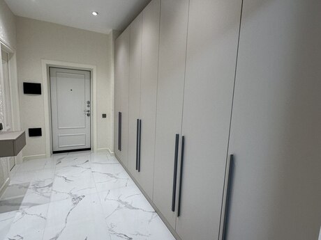 3 otaqlı mənzil, 108 m², 28 May: 370 000 ₼ 3