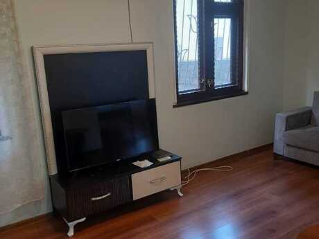 2 otaq · 60 m² · 2/3 mərtəbə, Nizami