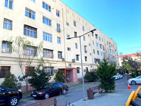 Объявление №6416967 - Баку, м. Кара Караев, 3-комн., 70 м², 3/5 этаж