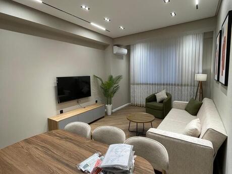 Kirayə 3 otaqlı mənzil, 90 m², İnşaatçılar: 1 300 ₼/ay 4