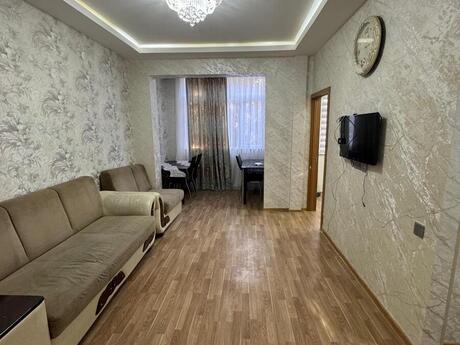 Elan №6428965 - Bakı, İnşaatçılar m., 2 otaqlı, 65 m², 3/5 mərtəbə