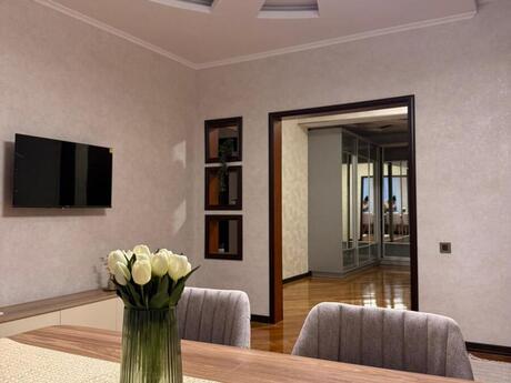 Kirayə 2 otaqlı mənzil, 100 m², Şah İsmayıl Xətai: 950 ₼/ay 5