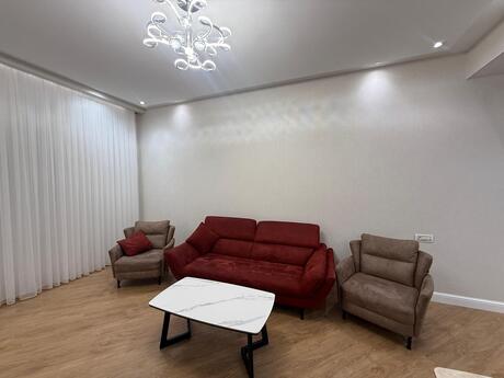 Kirayə 3 otaqlı mənzil, 100 m², Ağ şəhər: 1 800 ₼/ay 4