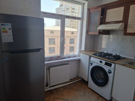 2 otaqlı mənzil, 60 m², 8 Noyabr: 170 000 ₼ 5