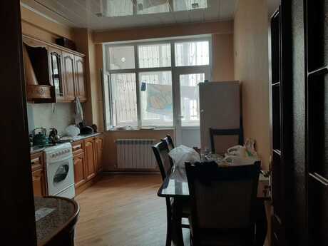 4 otaqlı mənzil, 155 m², 9-cu mikrorayon: 350 000 ₼ 2