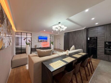 Kirayə 2 otaqlı mənzil, 85 m², İçəri Şəhər: 1 600 ₼/ay 5
