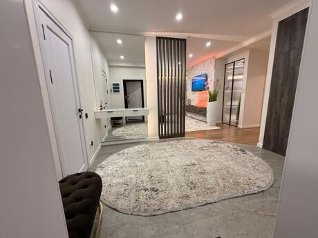 Kirayə 2 otaqlı mənzil, 85 m², İçəri Şəhər: 1 600 ₼/ay 4
