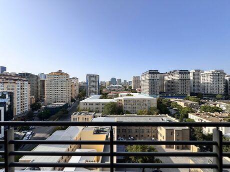 4 otaqlı mənzil, 200 m², 28 May: 550 000 ₼ 4