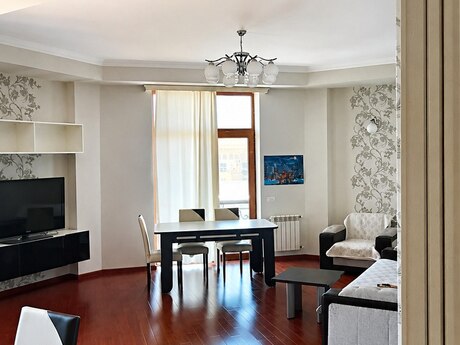 Аренда: 4-комнатная квартира, 137 м², Ağ şəhər: 1 600 ₼/мес 4