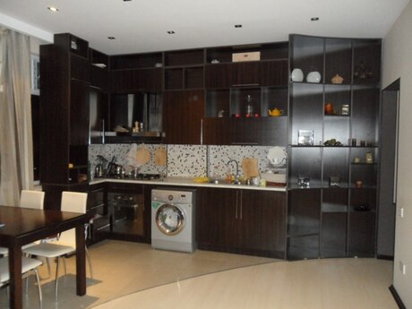 3 otaqlı mənzil, 137 m², Şah İsmayıl Xətai: 280 000 ₼ 3