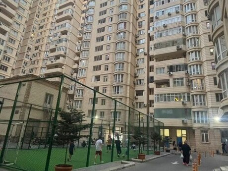 2 otaqlı mənzil, 100 m², 8 Noyabr: 329 000 ₼ 2
