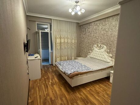 Kirayə 3 otaqlı mənzil, 70 m², İnşaatçılar: 800 ₼/ay 4