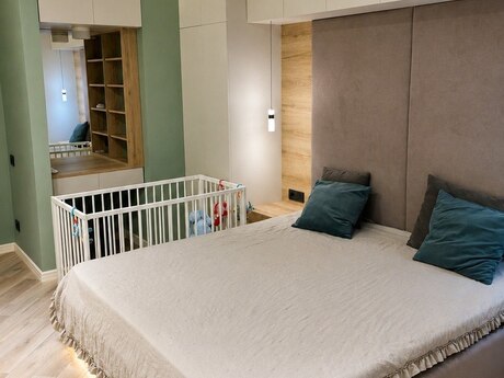 3 otaq · 94 m² · 4/6 mərtəbə, Ağ şəhər