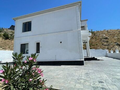 5 otaqlı həyət evi, 200 m², Səbail: 470 000 ₼ 3