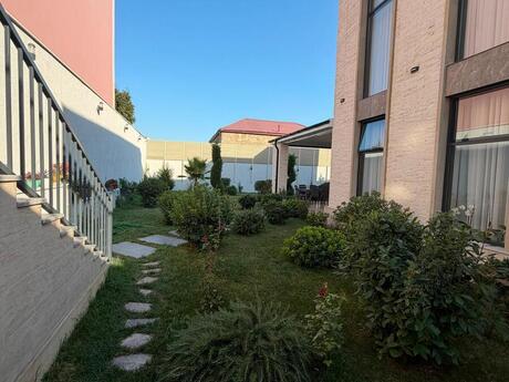 6 otaqlı həyət evi, 400 m², Badamdar: 990 000 ₼ 2