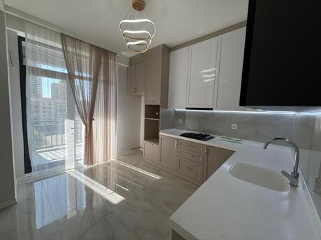 4 rooms · 130 m² · floor 5/16, Şah İsmayıl Xətai