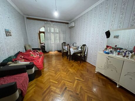 Elan №6429477 - Bakı, Şah İsmayıl Xətai m., 2 otaqlı, 65 m², 2/4 mərtəbə