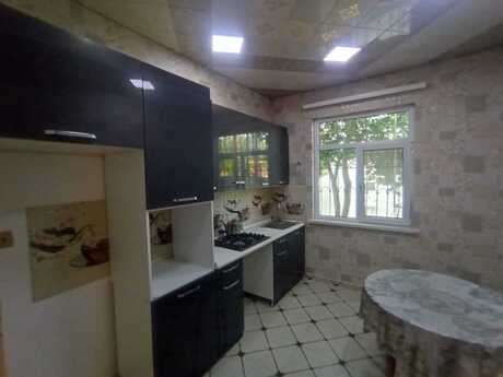 4 otaqlı həyət evi, 140 m², Zabrat: 107 000 ₼ 2
