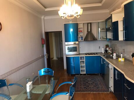 Kirayə 4 otaqlı mənzil, 220 m², 28 May: 1 500 ₼/ay 2